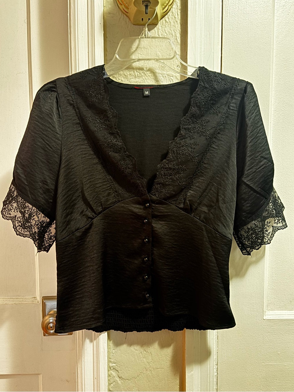 Heavy Red Gothic crop blouse - Picture 2 of 3